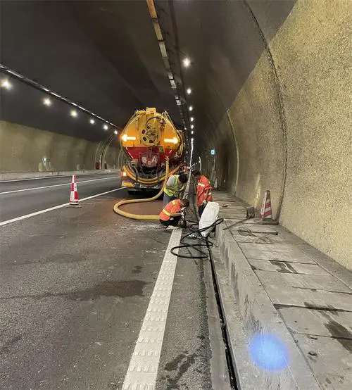 莘县隧道排水渠清淤